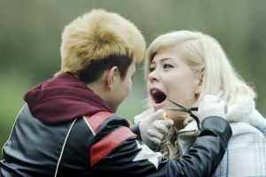 FALE/WELLEN von Grzegorz Zariczny