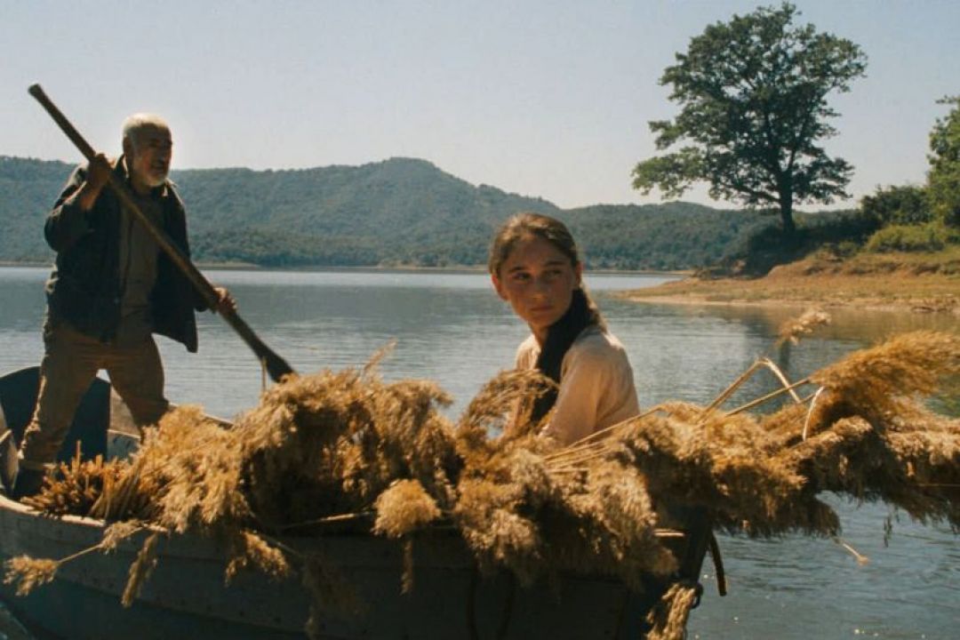 Nino Devdariani, Produzentin von DIE MAISINSEL, ist ebefalls dabei.